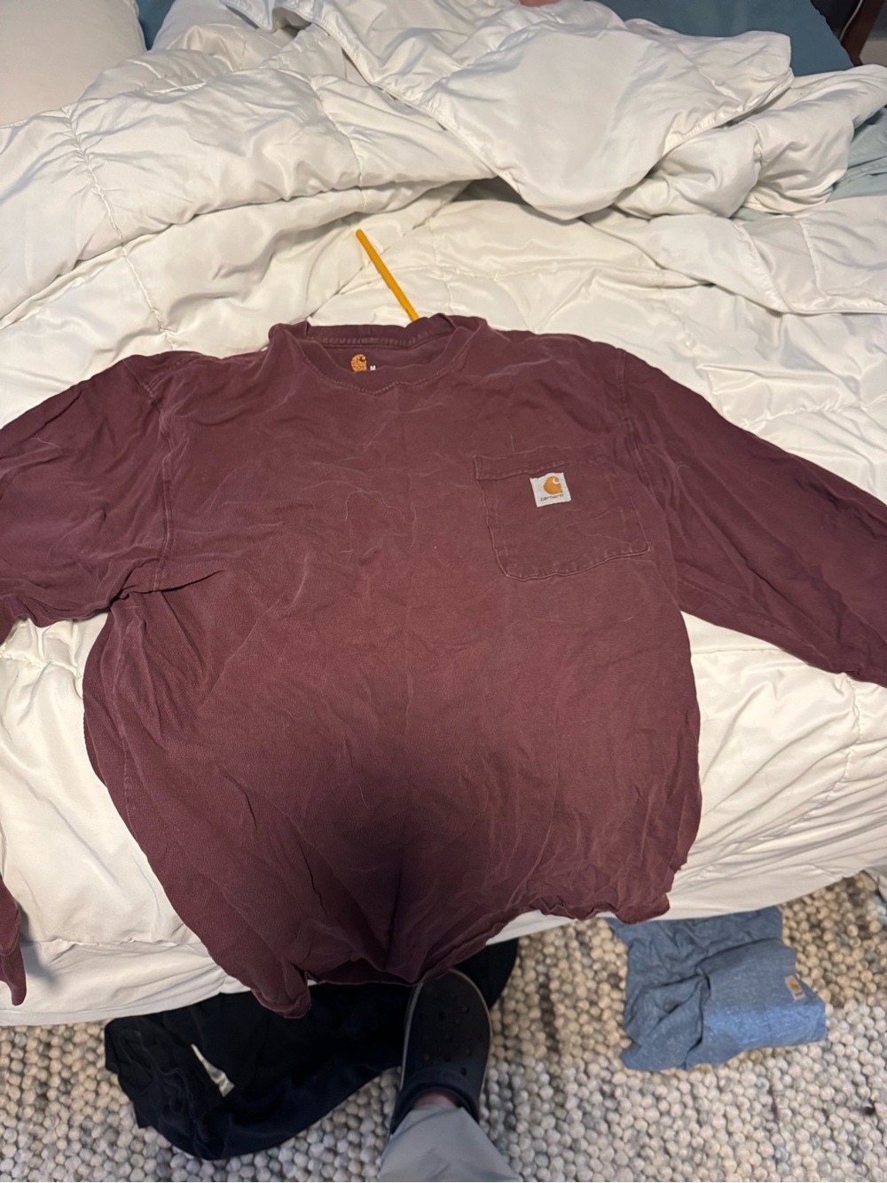 Carhartt Long-Sleeve Pocket Tee in Burgundy Plum